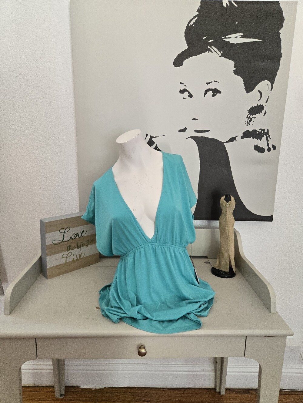 NWT Women's APT. 9 Teal V-Neck Short Sleeve Top Size Small